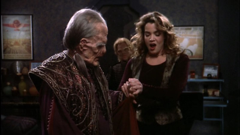 Illustration for article titled Babylon 5: “Acts of Sacrifice”/“Hunter, Prey”